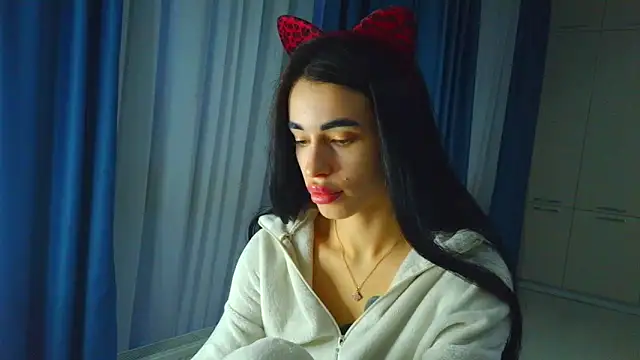 Vlada Elfie online show from March 2026 04:09:01 PM