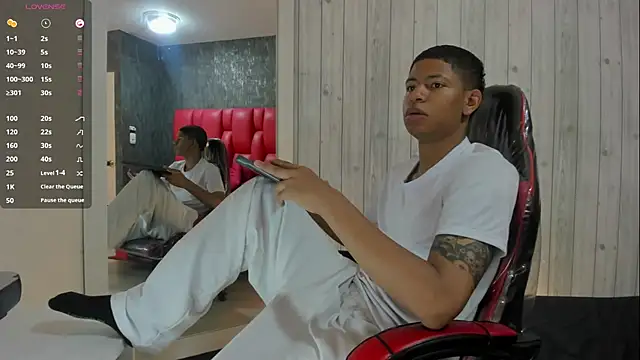  erick j online show from April 2026 08:03:02 PM