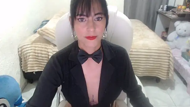 ilairahot online show from April 2026 08:24:02 PM