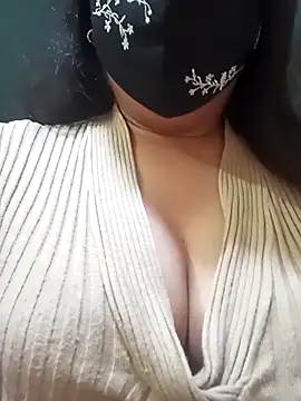 couple fun  online show from April 2026 11:14:01 PM