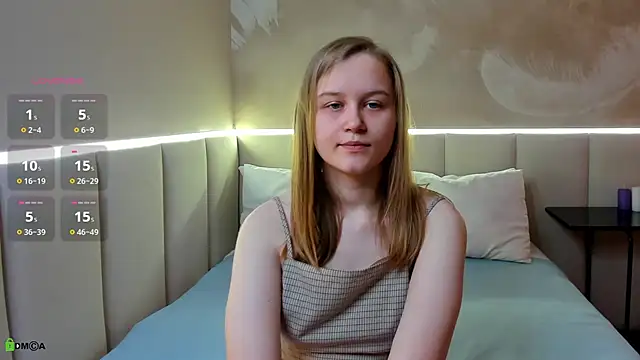 Snapshot of ArtsyMaree chatting on January 2026 02:02:02 AM ArtsyMaree online show from January 2026 02:02:02 AM