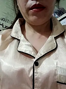 Snapshot of Sana-vn chatting on February 2026 04:50:01 PM Sana-vn online show from February 2026 04:50:01 PM