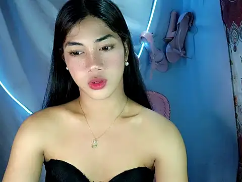 Margalona  online show from March 2026 07:41:02 PM