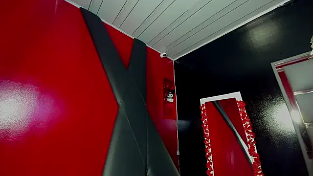 Snapshot of Clarita_Hill chatting on February 2026 07:00:02 PM Clarita Hill online show from February 2026 07:00:02 PM