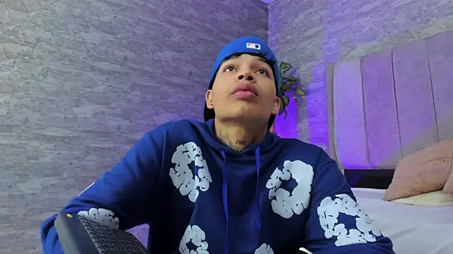 Dogan Renzo online show from January 2026 09:28:02 PM