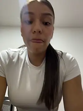 TaylorrHill online show from March 2026 10:00:02 PM