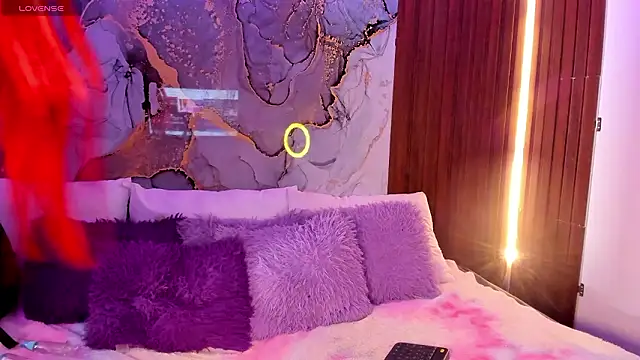 Snapshot of Emmayourgirl chatting on February 2026 03:29:01 PM Emmayourgirl online show from February 2026 03:29:01 PM