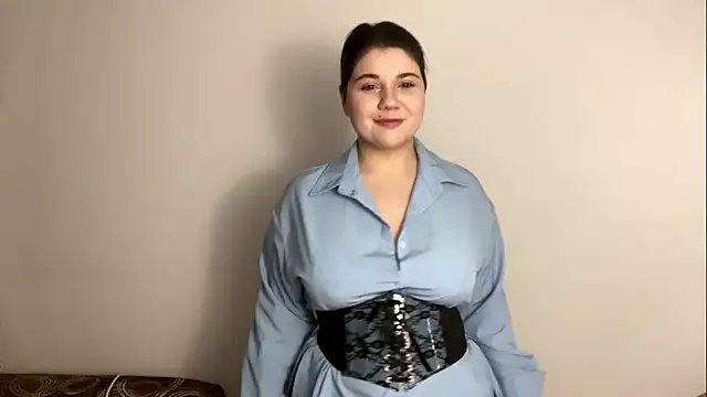 Snapshot of LunaBlakes chatting on February 2026 07:23:01 AM LunaBlakes online show from February 2026 07:23:01 AM