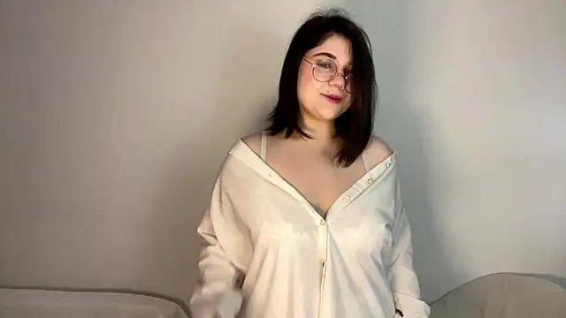 Snapshot of LunaBlakes chatting on March 2026 07:47:02 AM LunaBlakes online show from March 2026 07:47:02 AM