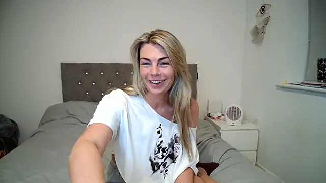 Scarlett the girlnextdoor online show from March 2026 09:40:02 PM