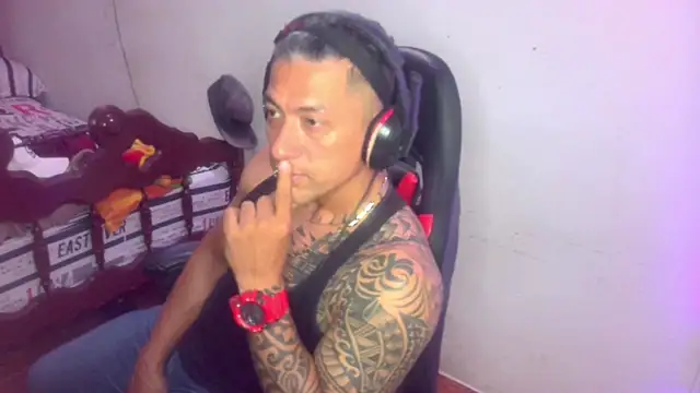 Hades Rom online show from January 2026 02:37:01 AM