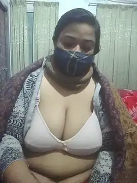 momo loves online show from February 2026 05:55:02 PM