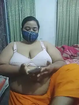 momo loves online show from February 2026 06:17:02 PM