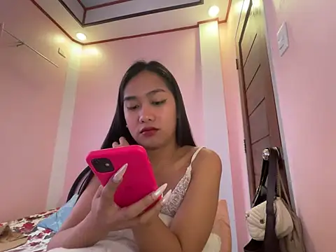 Snapshot of Mira_Janee chatting on February 2026 01:32:01 AM Mira Janee online show from February 2026 01:32:01 AM