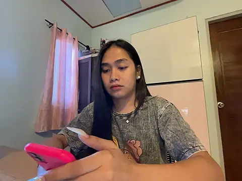 Snapshot of Mira_Janee chatting on February 2026 09:06:02 AM Mira Janee online show from February 2026 09:06:02 AM