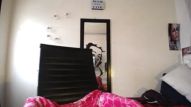 abril onnel online show from January 2025 08:57:02 PM