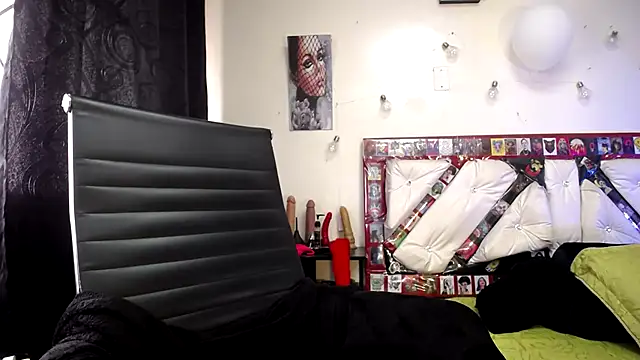 abril onnel online show from March 2025 06:09:01 PM