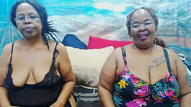 Snapshot of SEXY_MATURExx chatting on June 2026 12:53:02 AM SEXY MATURExx online show from June 2026 12:53:02 AM