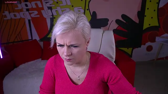 CrystalVibe online show from April 2026 05:41:02 AM