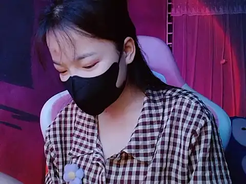 -Tamy- online show from March 2026 01:25:01 PM