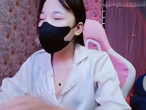 -Tamy- online show from April 2026 02:23:02 PM