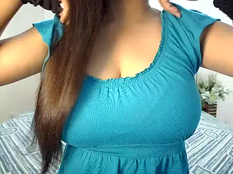 Snapshot of Secret_Sarikaa chatting on April 2026 05:19:01 AM Secret Sarikaa online show from April 2026 05:19:01 AM