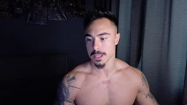 Snapshot of Master_Lukas chatting on April 2026 01:37:02 PM Master Lukas online show from April 2026 01:37:02 PM
