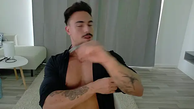 Snapshot of Master_Lukas chatting on May 2026 04:04:02 PM Master Lukas online show from May 2026 04:04:02 PM