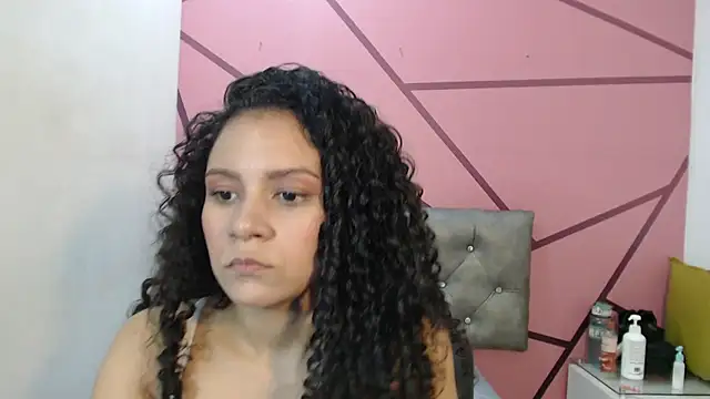 Little18Doll online show from April 2026 06:57:01 PM