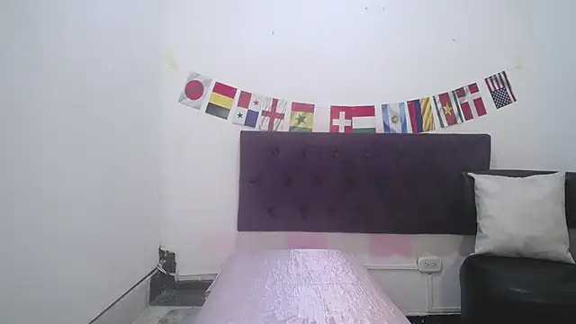 Little18Doll online show from July 2026 10:35:01 PM