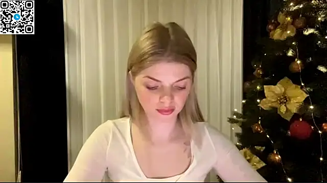 Sweet Sinn  online show from January 2026 09:05:02 PM