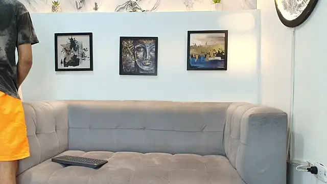 AVENGER BOYS2026 online show from January 2026 01:18:01 AM