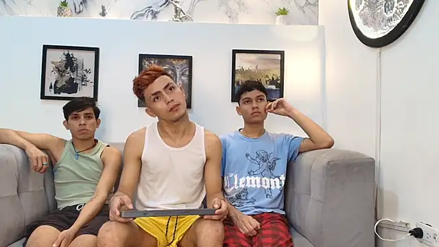 AVENGER BOYS2026 online show from February 2026 01:21:01 AM