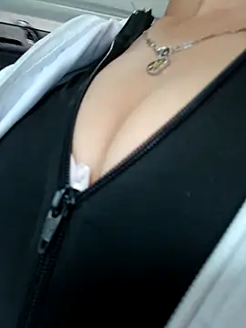 Michelle ec online show from February 2026 05:09:02 PM