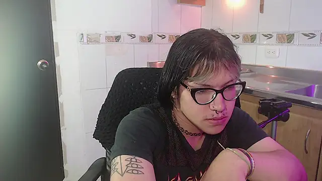 lilith ayanami online show from June 2026 01:34:01 PM