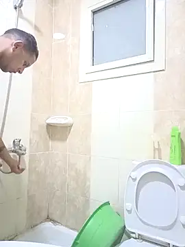 Albertofcille online show from April 2026 01:54:01 AM