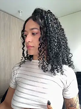 crystal dlun online show from February 2026 03:08:01 PM