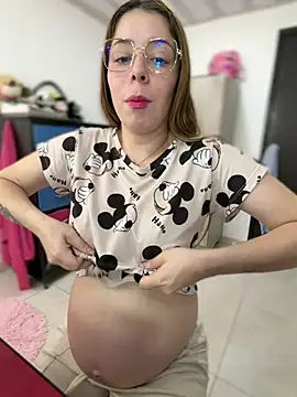 Snapshot of NatalyPinky chatting on July 2026 08:33:01 PM NatalyPinky online show from July 2026 08:33:01 PM
