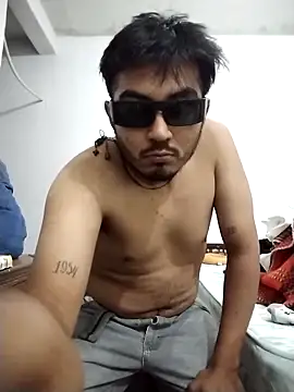 Huevosdtoro online show from January 2026 06:39:02 AM