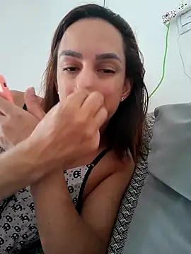 ofjuliaa online show from February 2026 02:02:02 PM