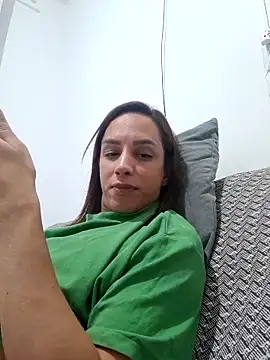 ofjuliaa online show from February 2026 03:18:01 AM