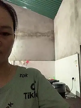Snapshot of winter_69 chatting on May 2026 11:17:02 AM winter 69 online show from May 2026 11:17:02 AM