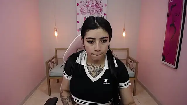 Adri gomez x online show from February 2026 01:22:01 PM