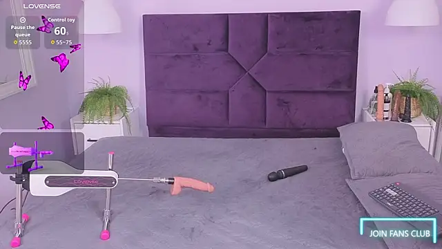 Yasminbrattz online show from March 2026 11:48:02 AM