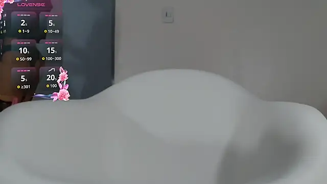 Little Leksa online show from February 2026 01:40:01 PM