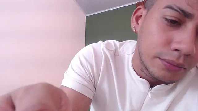 Ryder stone  online show from January 2026 07:39:02 PM