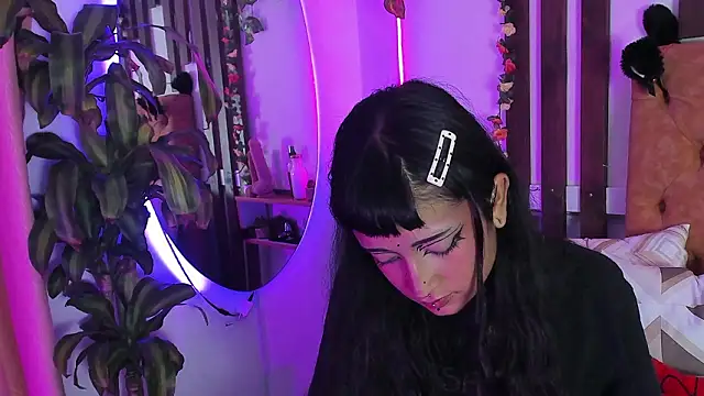 MeowMota  online show from February 2026 06:00:02 PM