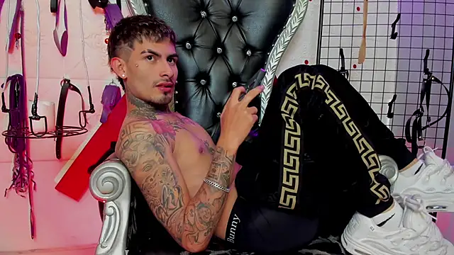 Valentino-777 online show from January 2026 08:56:01 PM