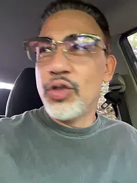 Snapshot of fabbronxer chatting on March 2026 06:58:01 PM fabbronxer online show from March 2026 06:58:01 PM