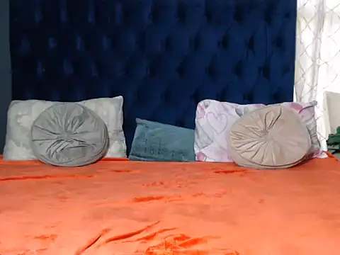 SexyLadyBoobsxx05 online show from January 2026 04:12:01 PM